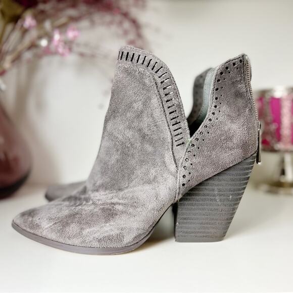 Charles by Charles David Nicola Western Booties Size 6 - Picture 4 of 13